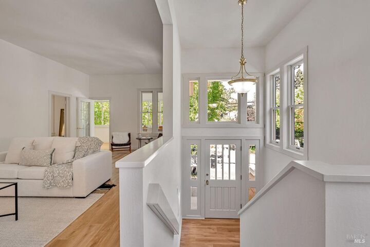 105 Bayview Street  San Rafael CA 94901 photo