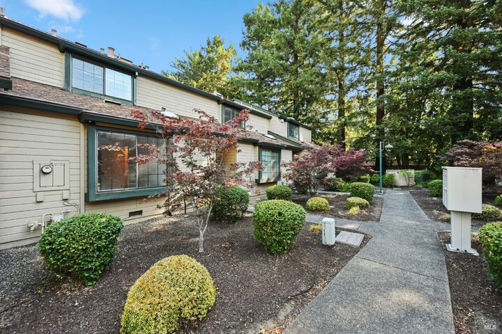 Property Photo:  1240 North Street  CA 95404 