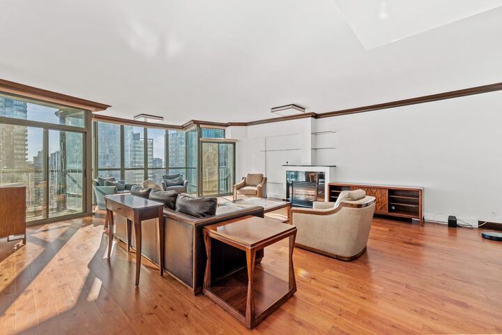 Property Photo:  1239 W Georgia Street 2001  BC V6E 4R8 