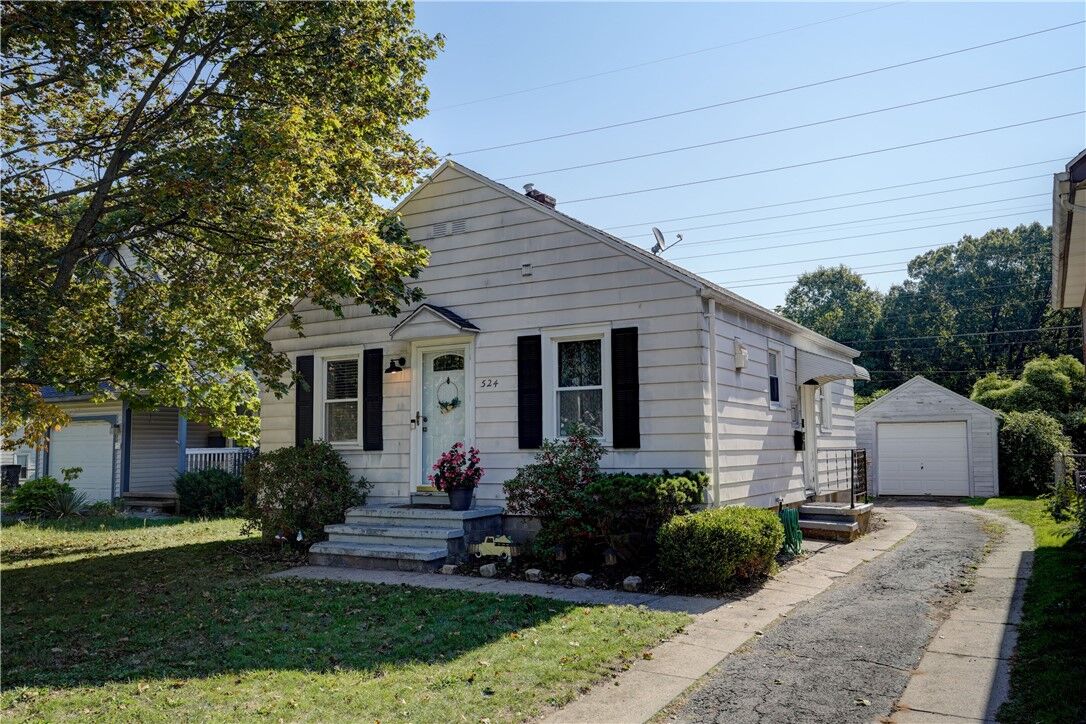 Property Photo:  524 Bennington Drive  NY 14616 
