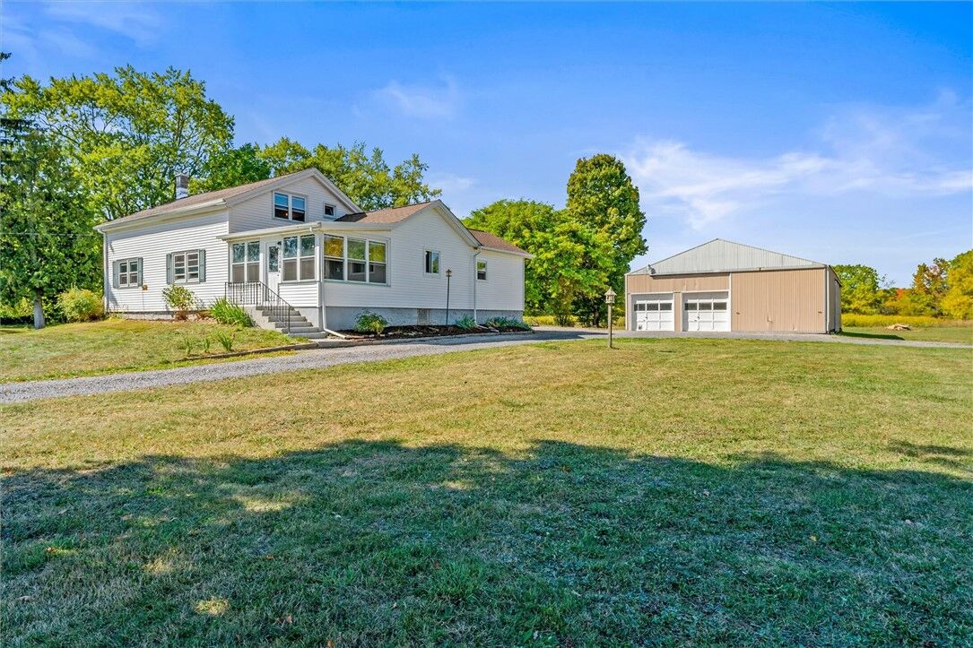 Property Photo:  4348 Hulberton Road  NY 14470 