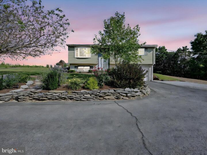 Property Photo: 1009 Tulpehocken Road PA 17087