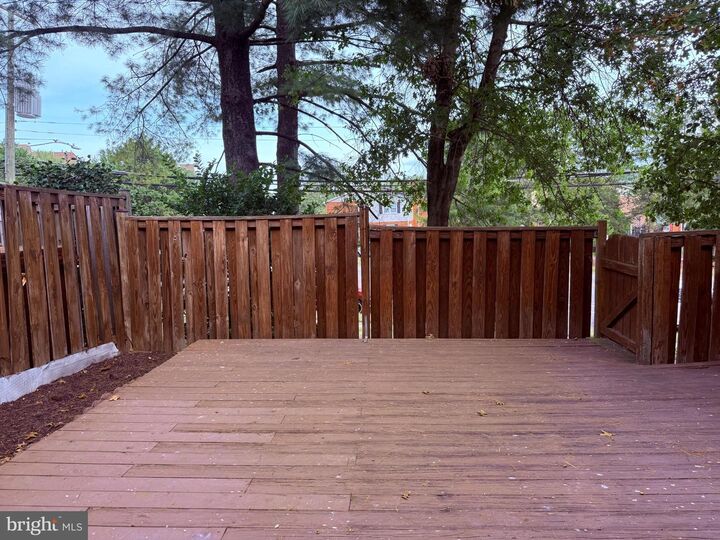 Property Photo:  4419 Chase Park Court Court  VA 22003 
