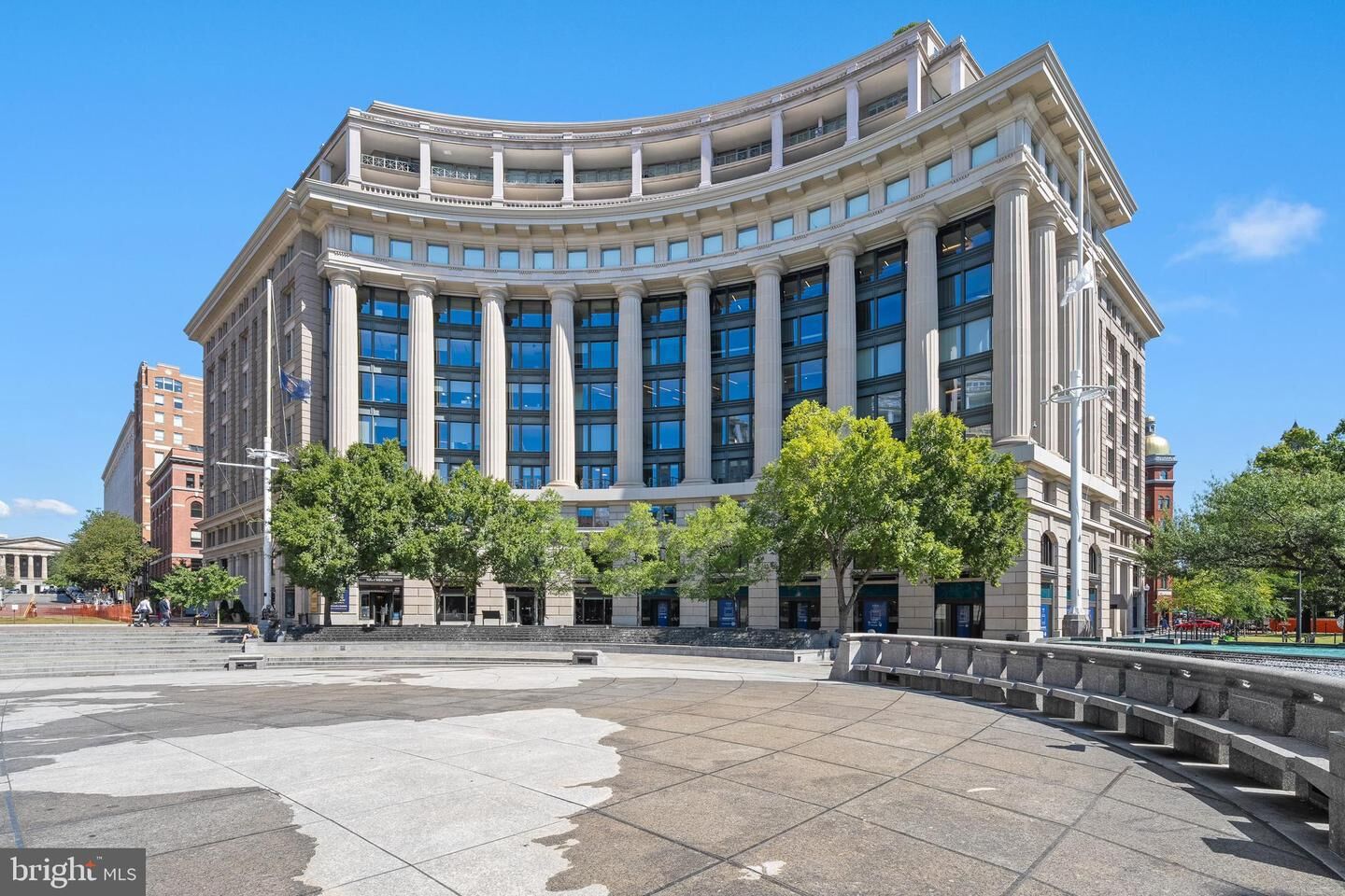 Property Photo:  701 Pennsylvania Avenue NW 1221  DC 20004 