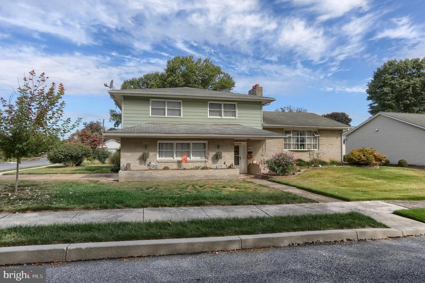Property Photo:  81 Locust Avenue  PA 17033 