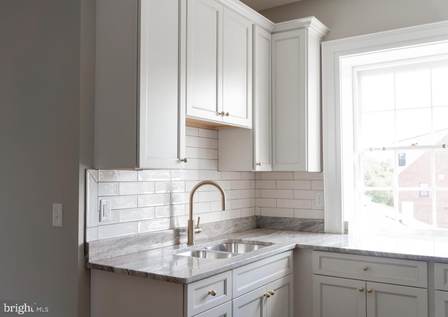 Property Photo:  723 Caroline Street 2  VA 22401 