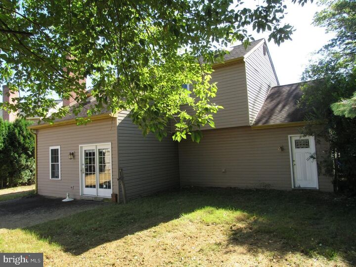 Property Photo:  806 Lightfoot Drive  PA 17602 