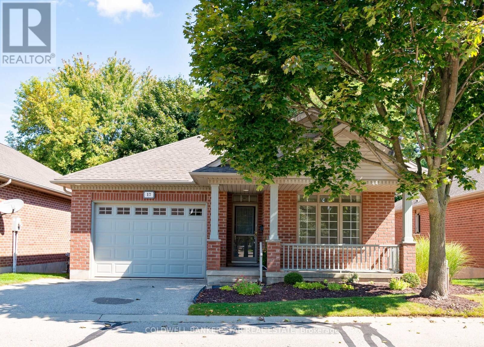 Property Photo:  19 Augusta Crescent 17  ON N5R 6J7 