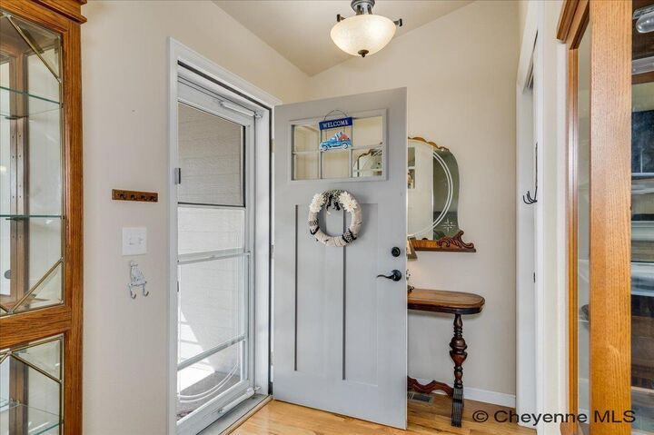 Property Photo: 606 Peach St WY 82007