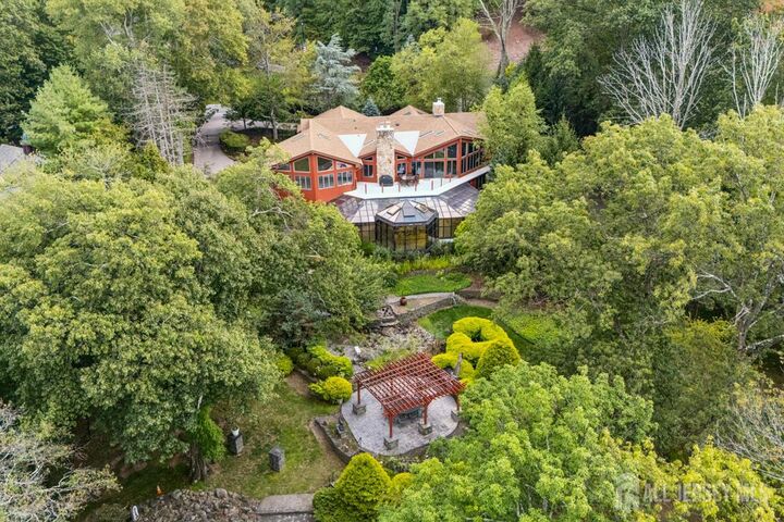Property Photo: 951 Scioto Drive NJ 07417