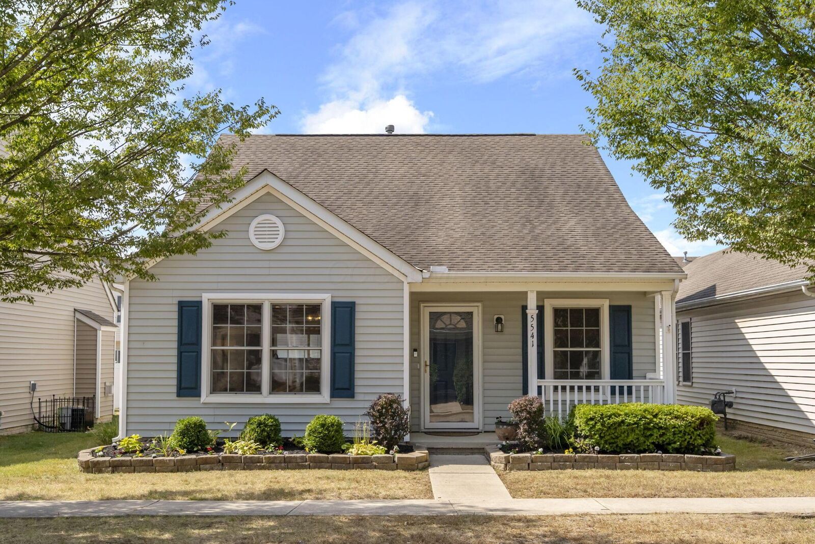 Property Photo:  5541 Mossy Creek Drive  OH 43016 
