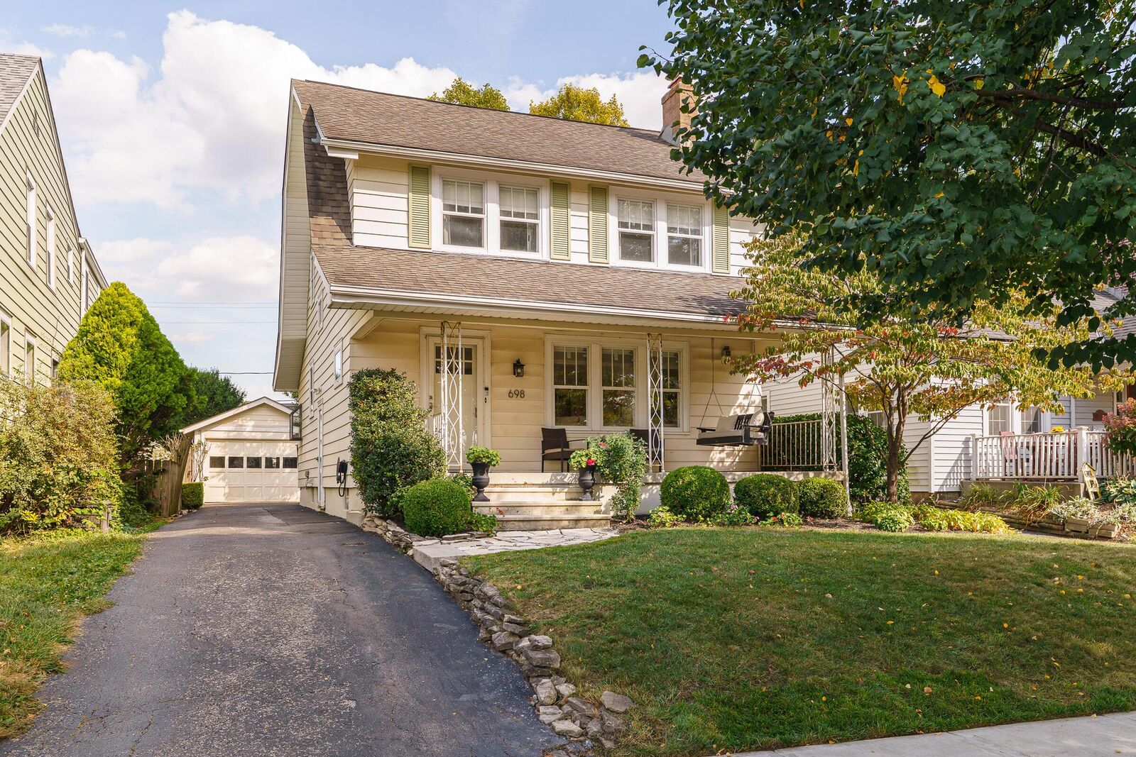 Property Photo: 698 S Remington Road OH 43209