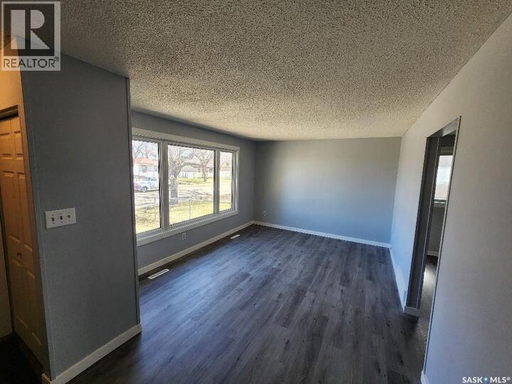 Property Photo:  664 Retallack Street  SK S4T 2G4 