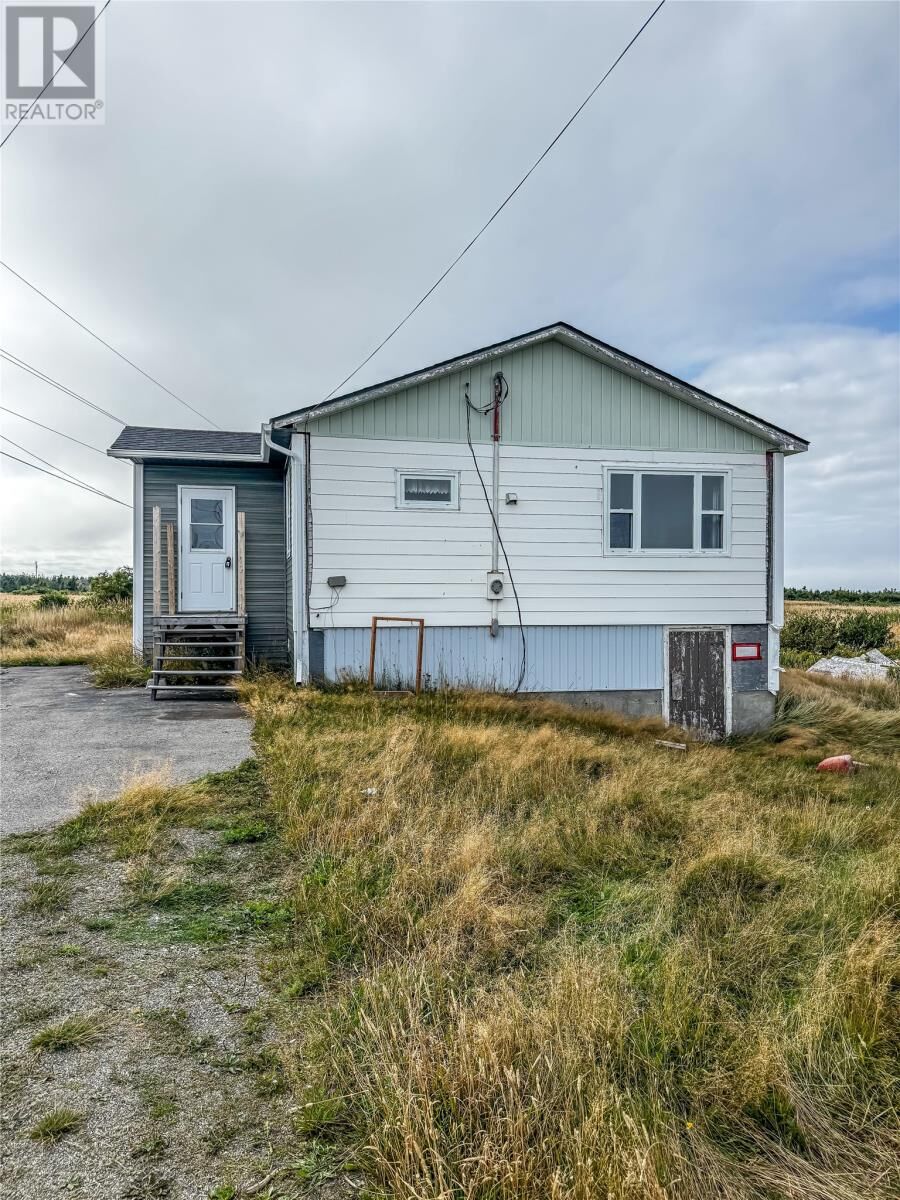Property Photo:  8 Dykes Lane  NL A0G 3J0 