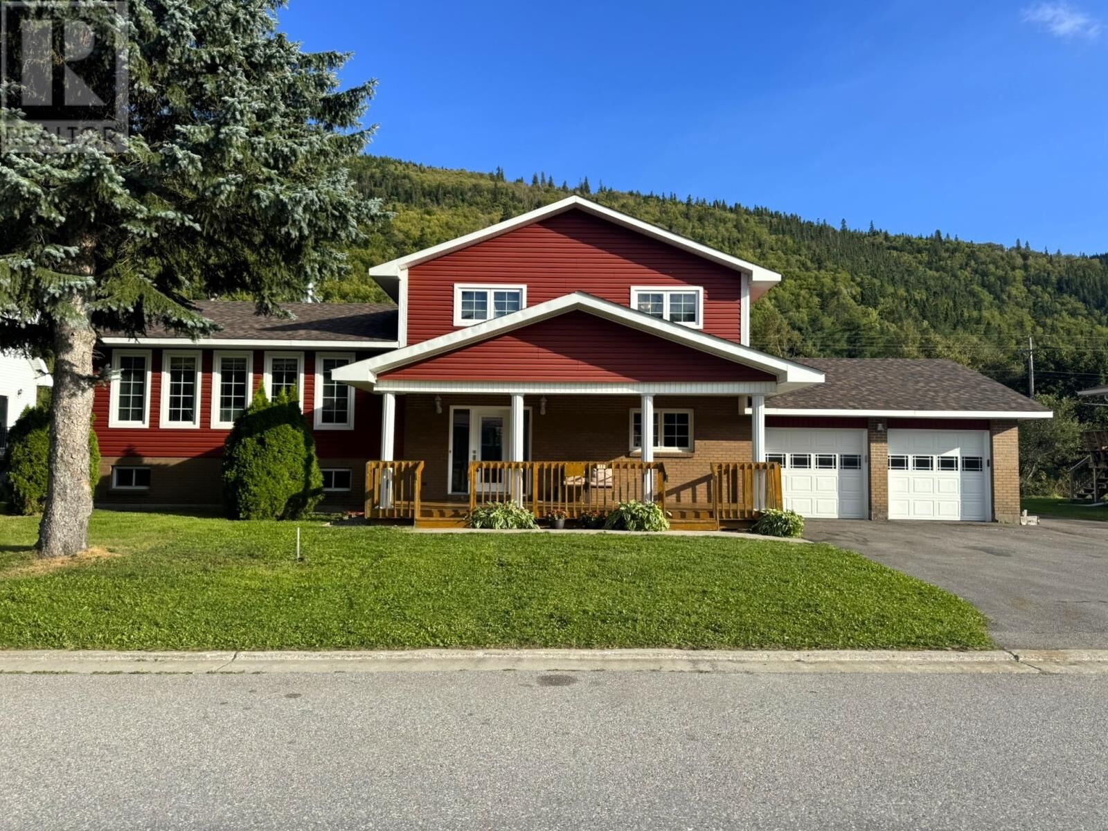 Property Photo:  12 Mountain Vale Park  NL A2H 2N2 