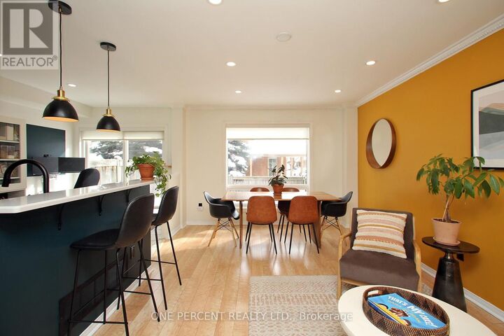 Photo de la propriété:  5223 Fairford Crescent 55  ON L5V 2M6 