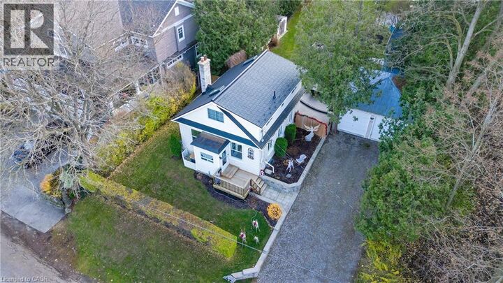 Property Photo:  17 Meadowcreek Lane  ON N3H 4R8 