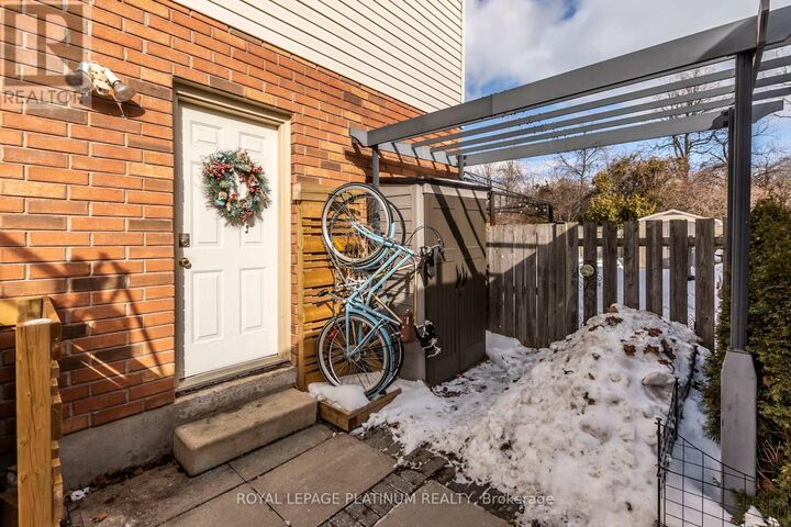 Property Photo:  41 Milson Crescent  ON N1C 1G9 