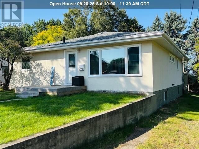 914 Eleventh Ave N  Kenora ON P9N 3K8 photo