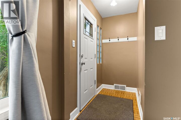 Property Photo:  1835 Quebec Street  SK S4P 1J6 
