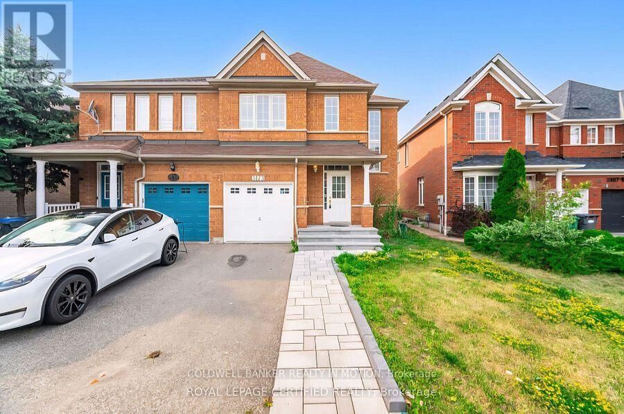 Property Photo:  3173 Bentley Drive  ON L5M 6L3 
