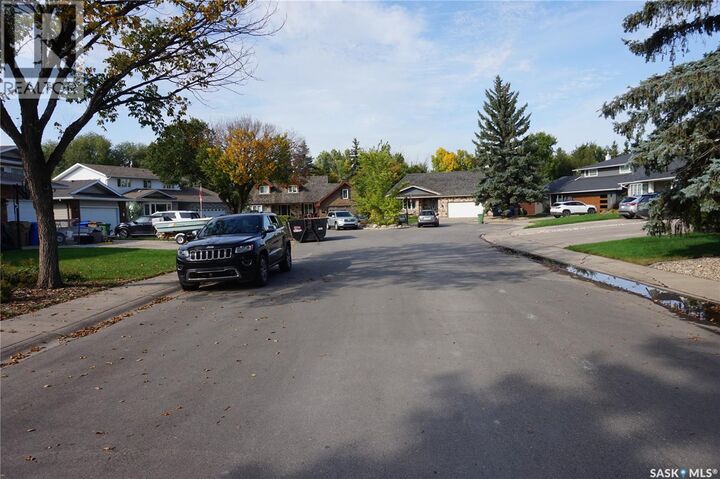 Property Photo:  46 Rogers Place  SK S4S 6B4 
