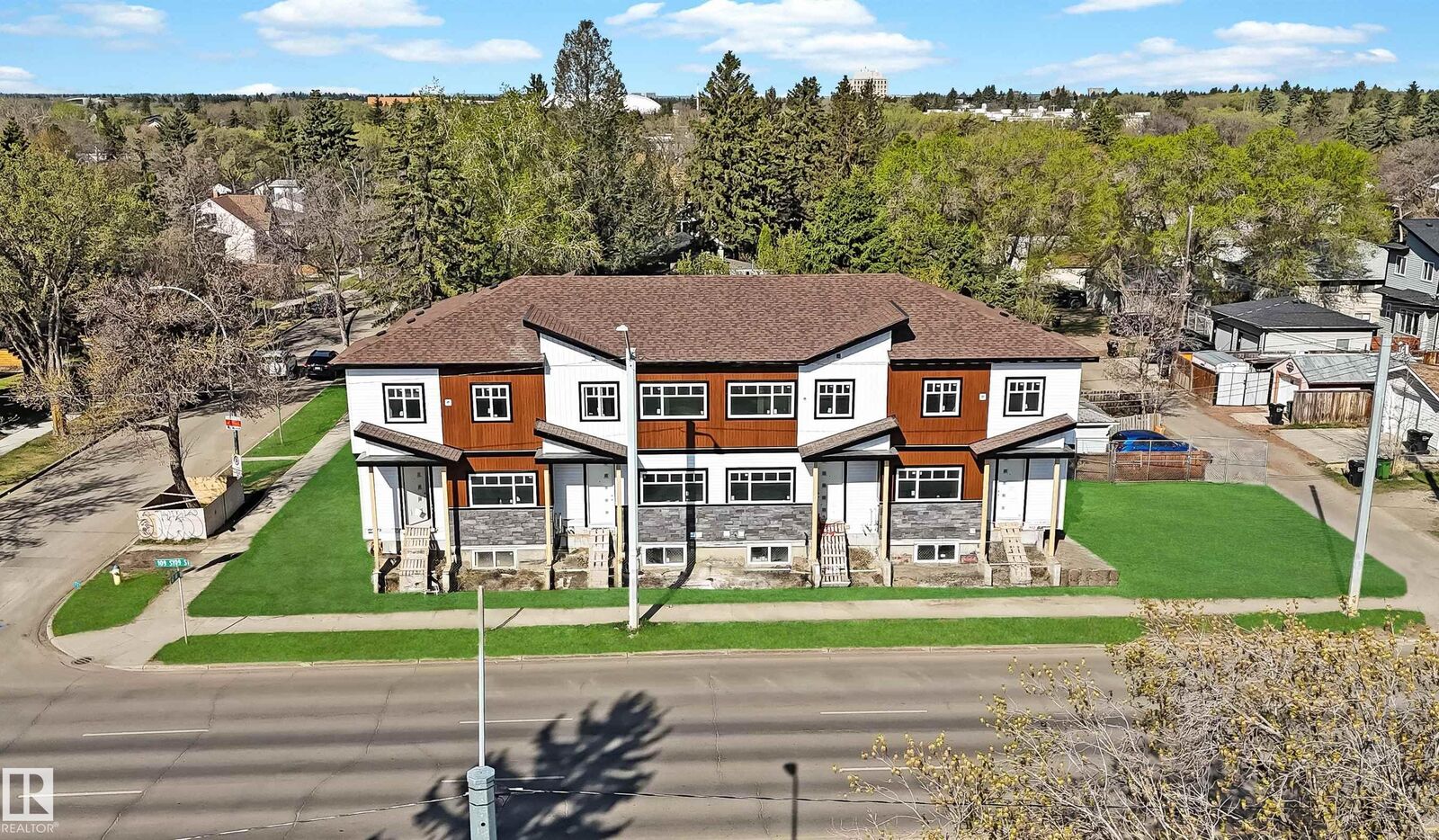Property Photo:  6704 109 Street NW  AB T6H 2A4 
