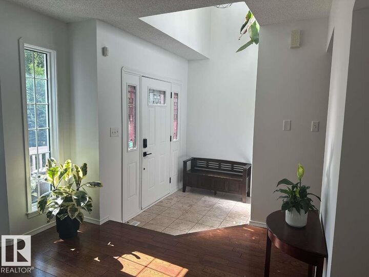 Property Photo:  10020 97 Avenue NW  AB T5K 0B1 
