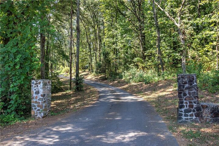 Property Photo: 603 Bounty Drive GA 30066