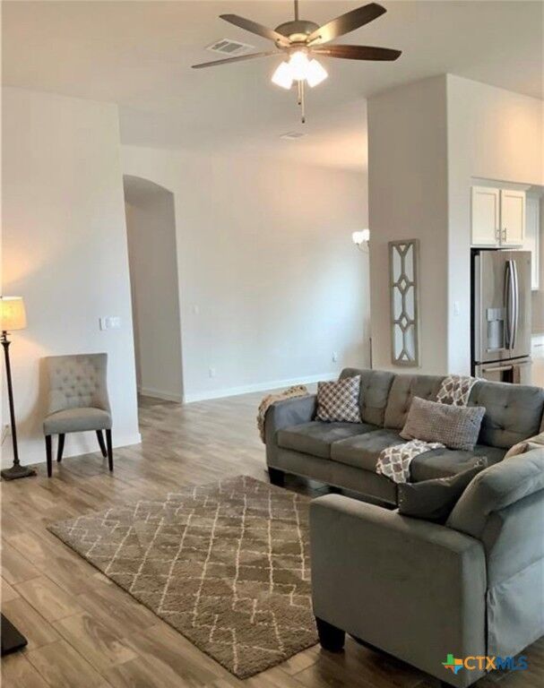 Property Photo: 148 Emerald Garden Road TX 78666