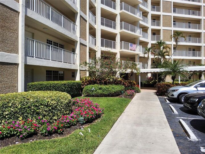 Property Photo:  3090 N Course Dr 510  FL 33069 