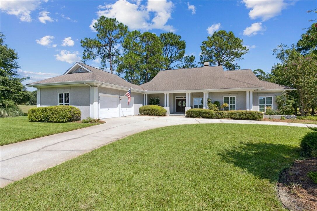 Property Photo:  564 Cardinal Circle E  GA 31558 