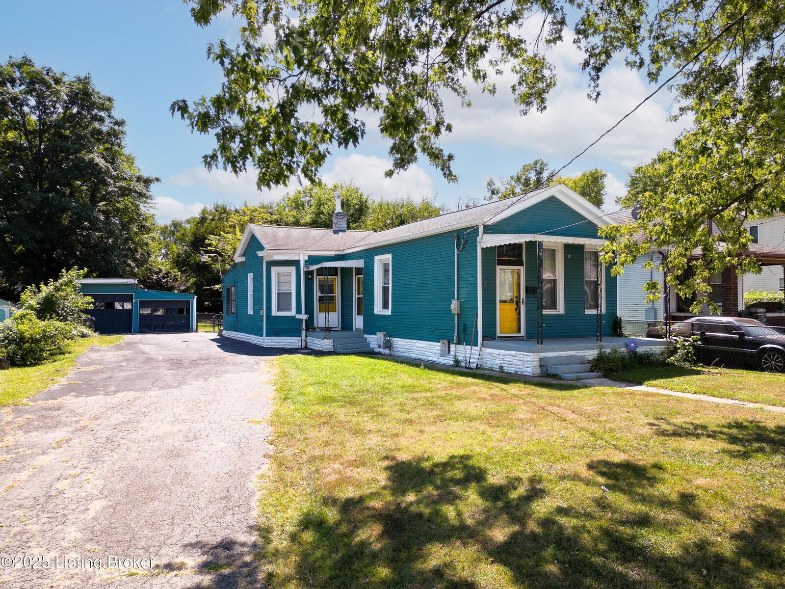 Property Photo:  636 Rawlings St  KY 40217 