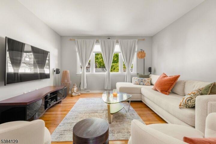 Property Photo: 6 Hillsdale Rd NJ 08648