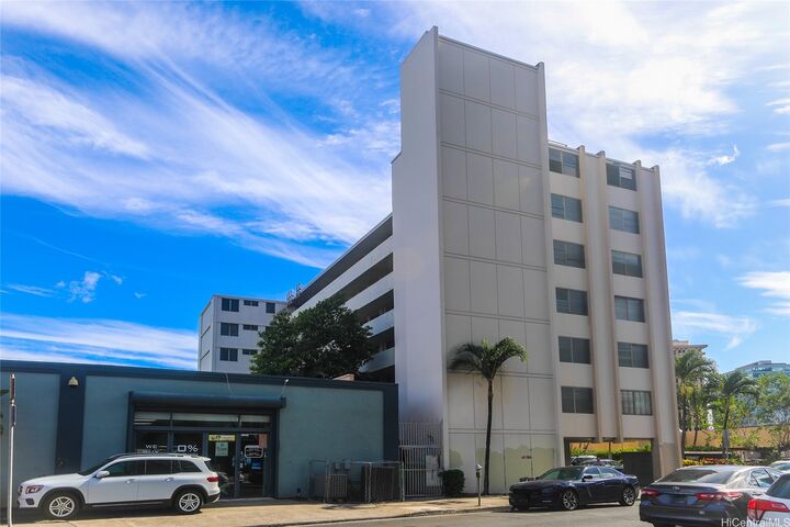 Property Photo:  1655 Kanunu Street 407  HI 96814 