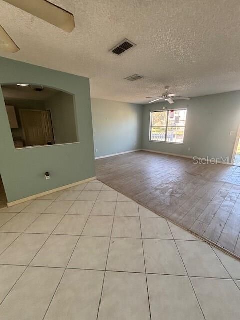 Property Photo: 2016 Cordero Court FL 32159