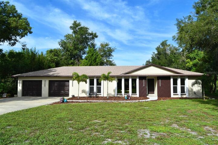 Property Photo: 1444 Bird Road FL 32708