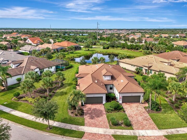 Property Photo:  12271 Myrtle Bay Court  FL 34238 