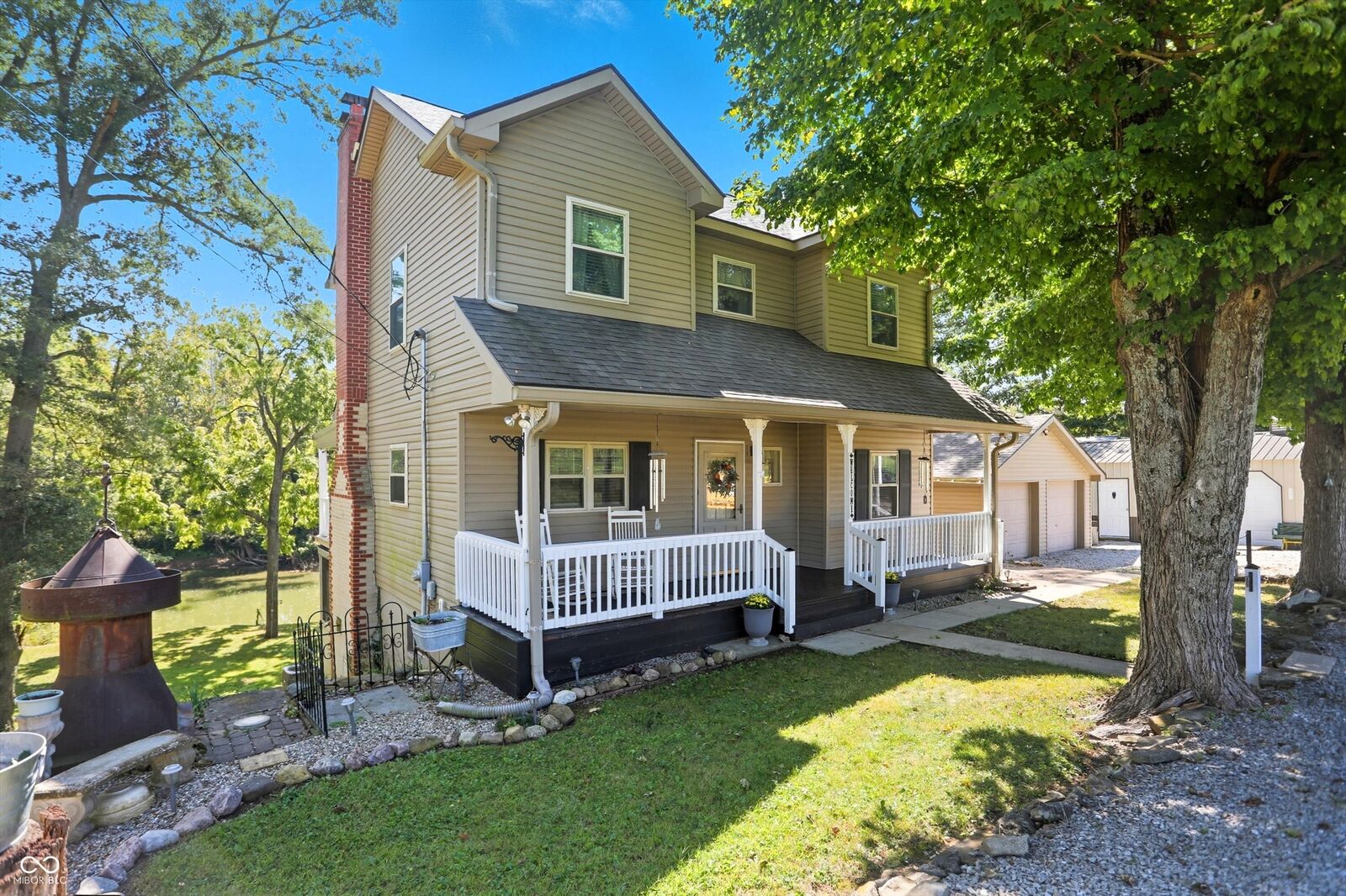 Property Photo: 8562 S Pleasure Valley Road IN 46182