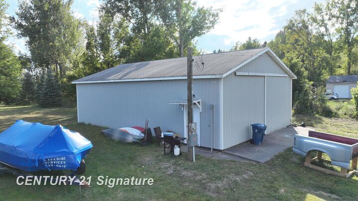 Property Photo: 555 W Levely Road MI 48612
