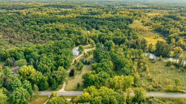 Property Photo:  1865 Lindsey Road  MI 49201 