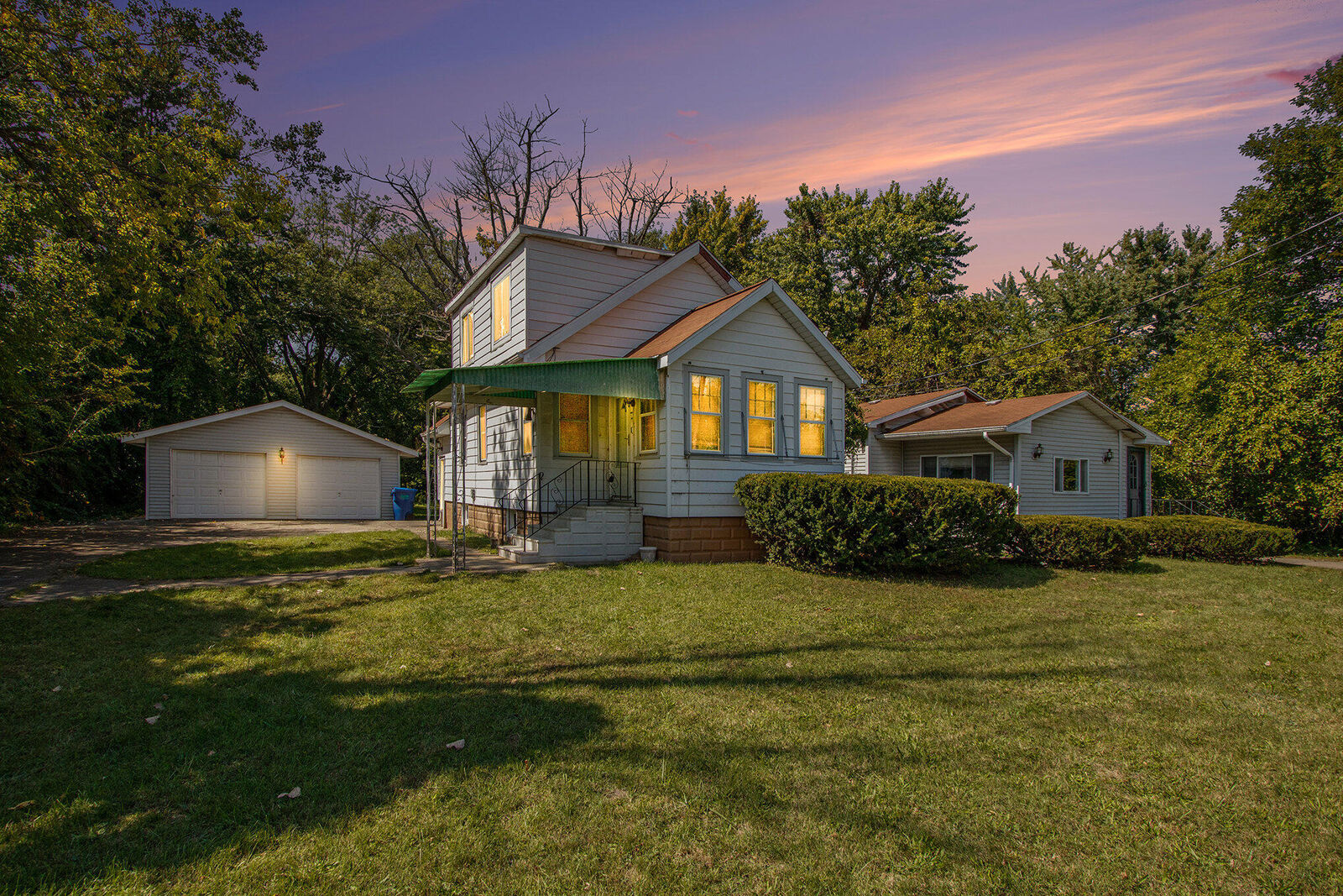 Property Photo: 140 N Crystal Avenue MI 49022