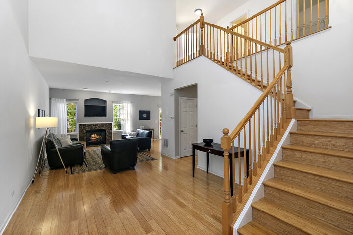 Property Photo:  1823 Kelberg Avenue  IL 60192 