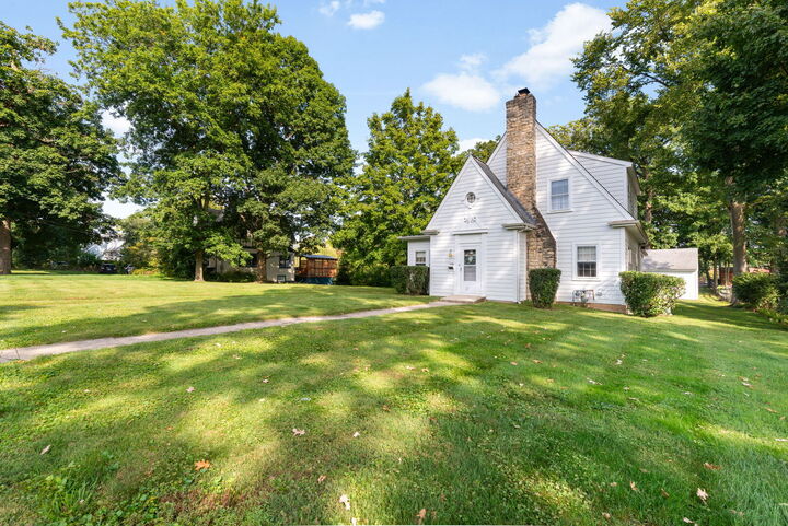 Property Photo:  1436 Gilbert Avenue  IL 60515 