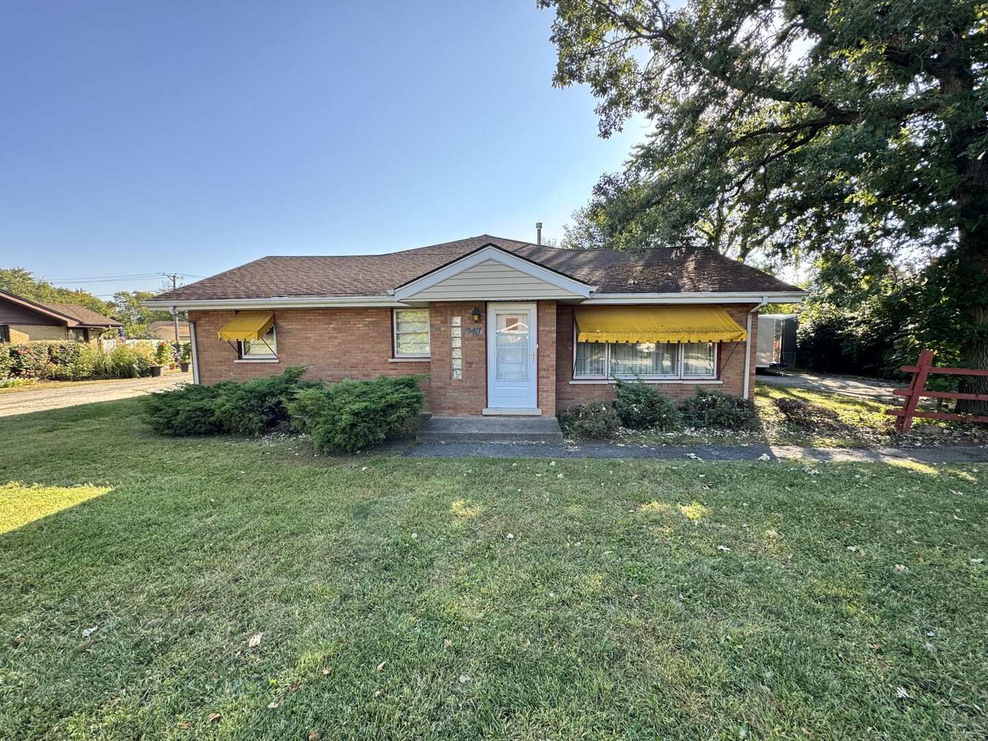Property Photo: 9417 S 77th Avenue IL 60457