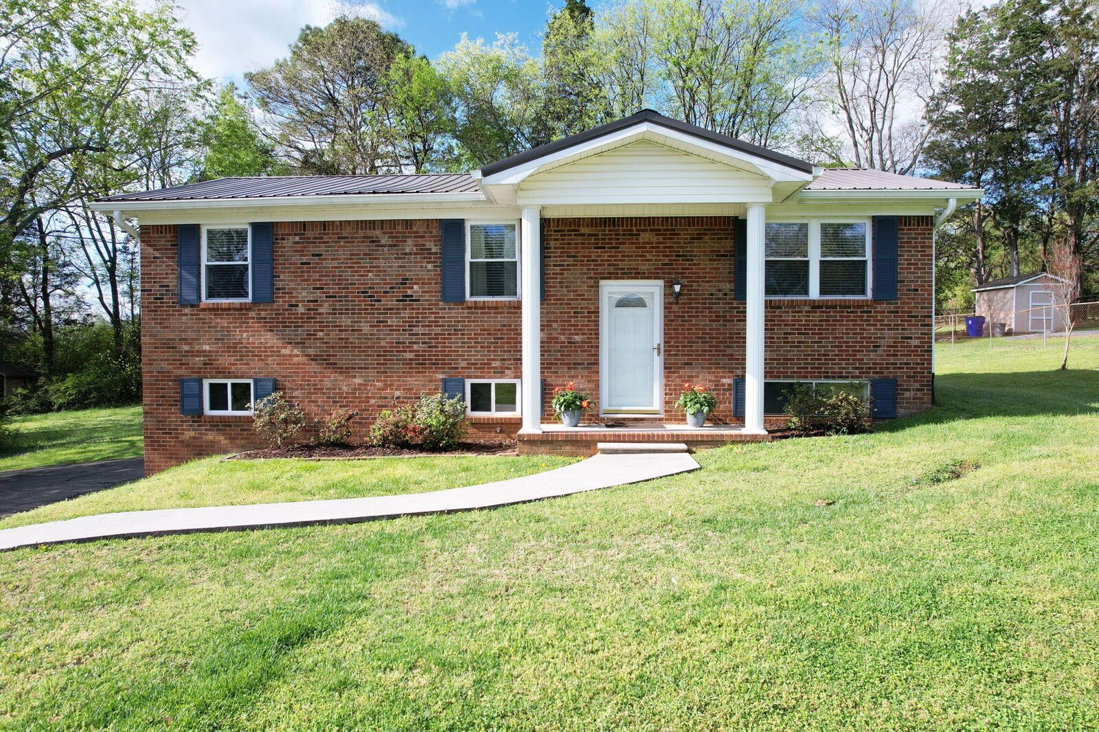 Property Photo:  971 Hamilton Circle NW  TN 37312 