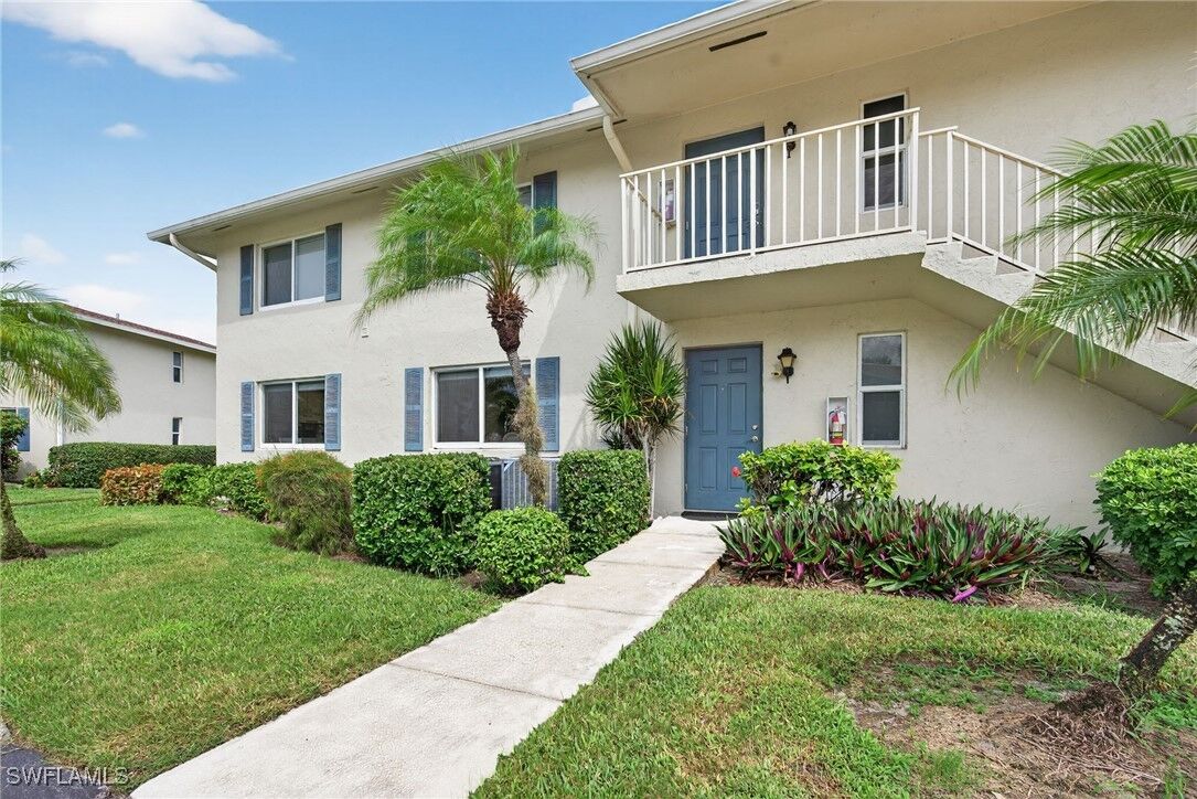 Property Photo:  219 Memory Lane 3  FL 34112 