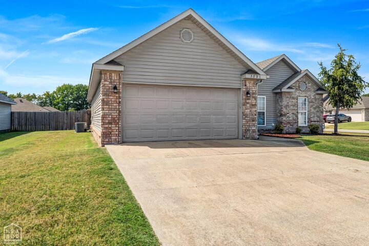Property Photo:  3891 Bridlewood Drive  AR 72404 