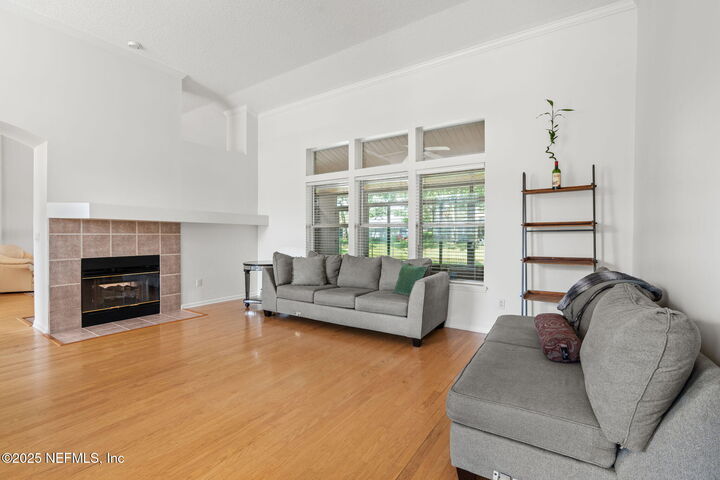 Property Photo: 13947 Sound Overlook Drive S FL 32224