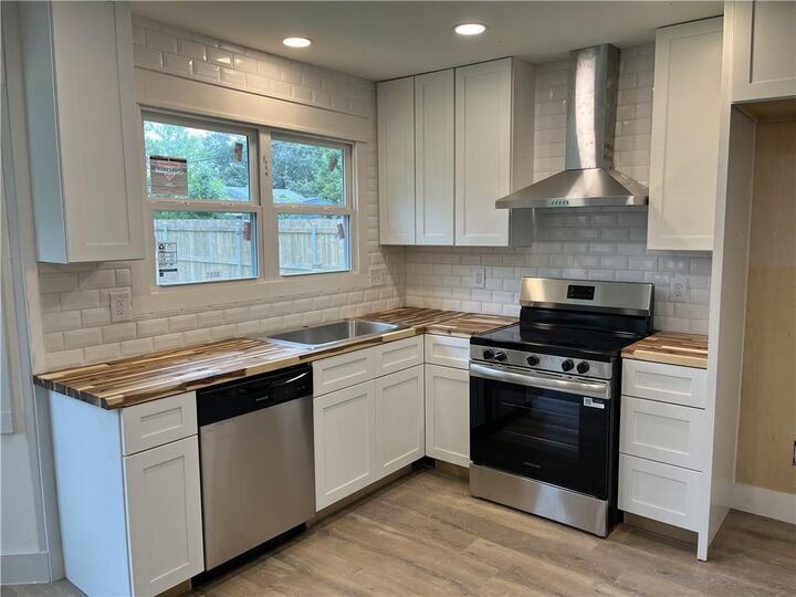 Property Photo: 223 North Boulevard LA 70458